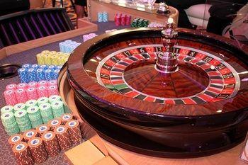 Platinum & Casino Hotel 4*